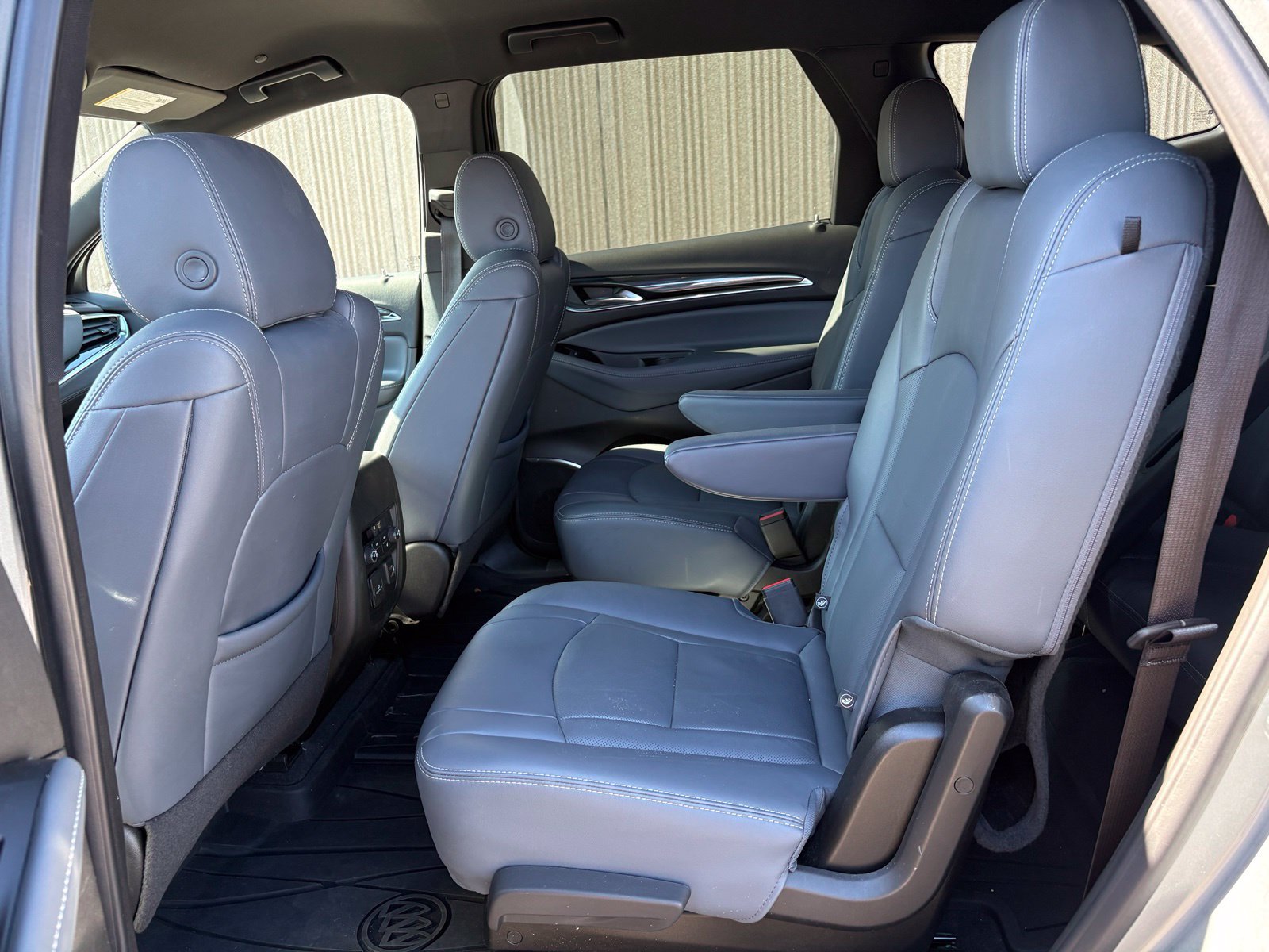 Used 2024 Buick Enclave Premium AWD/4WD image 12