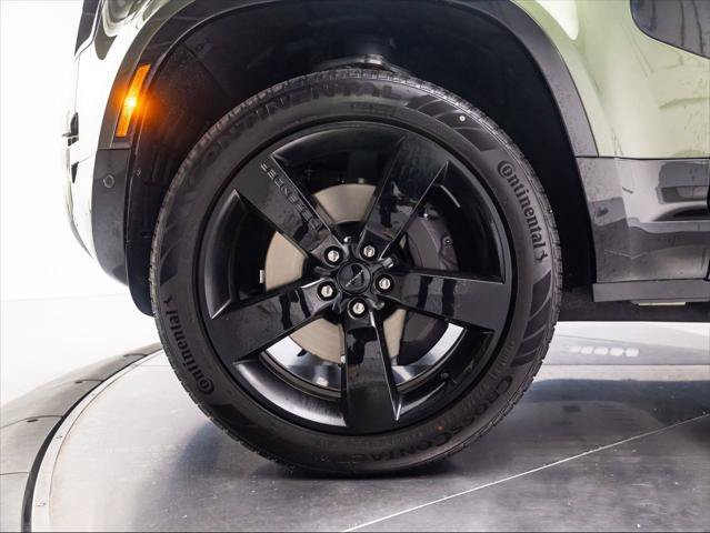New 2026 Land Rover Defender 130 X-Dynamic SE AWD/4WD image 12