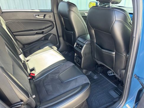 Used 2020 Ford Edge ST image 34