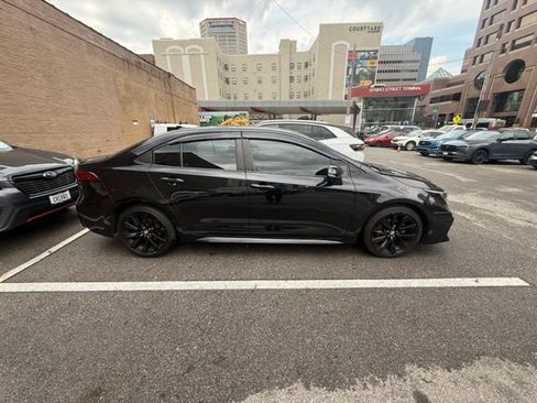 Used 2020 Toyota Corolla SE FWD image 3