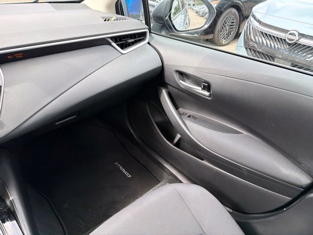 Used 2020 Toyota Corolla LE FWD image 18