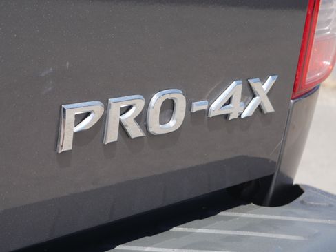 Used 2020 Nissan Frontier PRO-4X w/ Pro-4x Utility Package AWD/4WD image 17