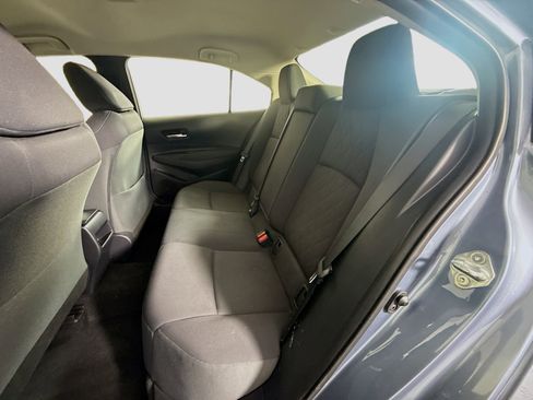 Used 2020 Toyota Corolla LE image 24