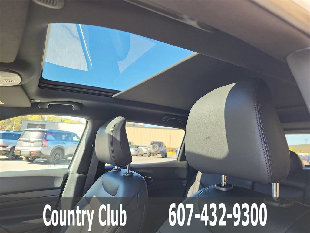New 2025 Jeep Compass Limited w/ Sun & Sound Group AWD/4WD image 13