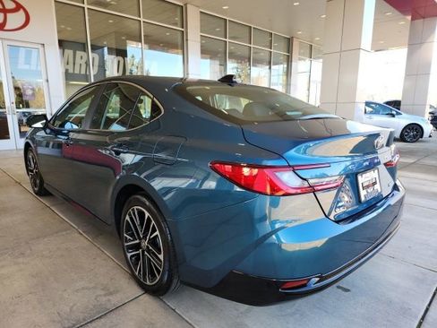 Certified 2025 Toyota Camry XLE image 9