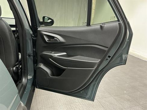 New 2026 Chevrolet Trax LT w/ Driver Confidence Package FWD image 29