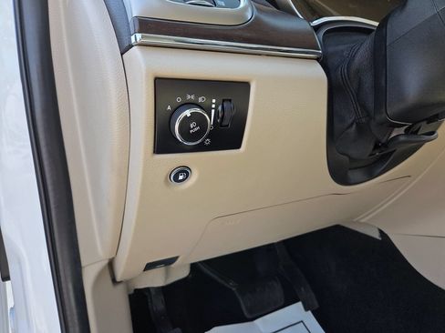 Used 2017 Jeep Grand Cherokee Limited w/ Trailer Tow Group IV AWD/4WD image 45