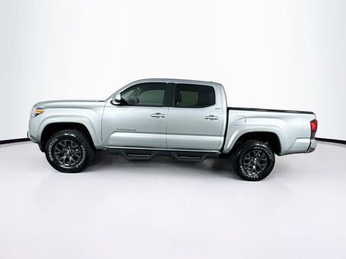Used 2022 Toyota Tacoma SR5 w/ SR5 Appearance Package (SM) RWD image 6