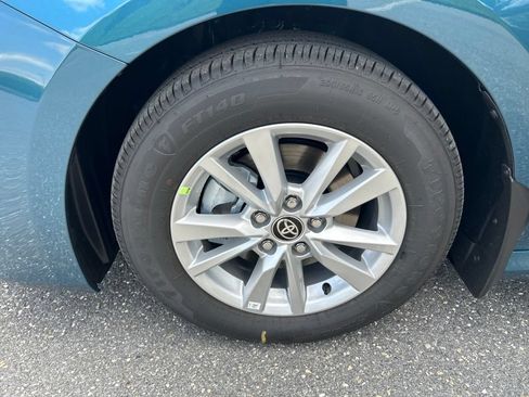 New 2026 Toyota Camry LE FWD image 28