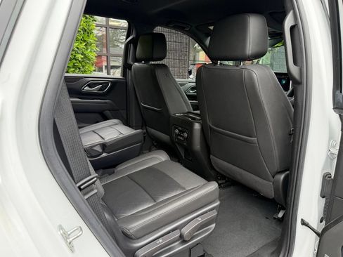 Used 2023 Chevrolet Tahoe LT w/ Luxury Package RWD image 40
