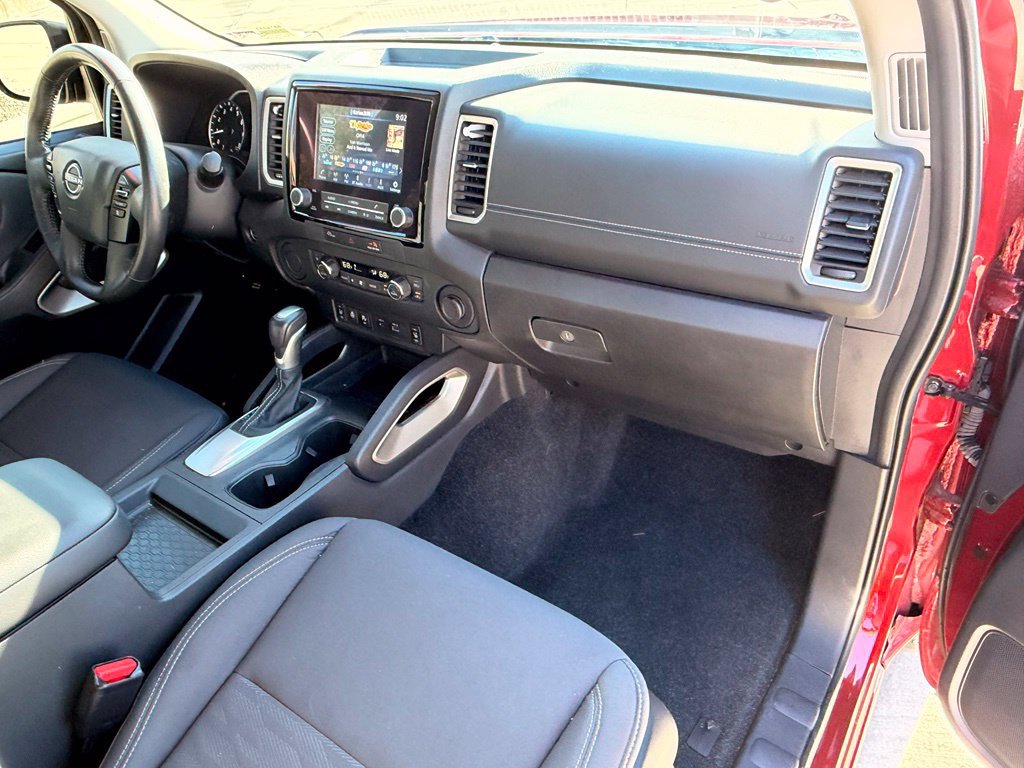 Used 2024 Nissan Frontier SV w/ SV Convenience Package RWD image 15