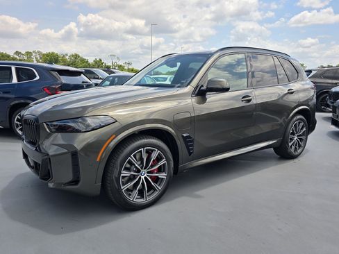 New 2026 BMW X5 xDrive50e w/ M Sport Package AWD/4WD image 28