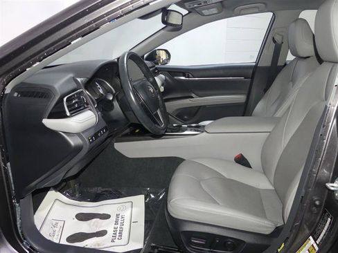Used 2023 Toyota Camry XLE w/ Cold Weather Package AWD/4WD image 20