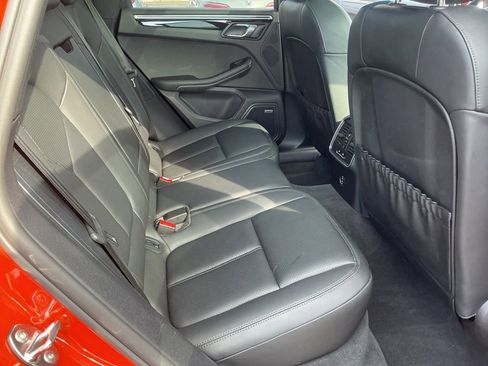 Used 2022 Porsche Macan Base image 20