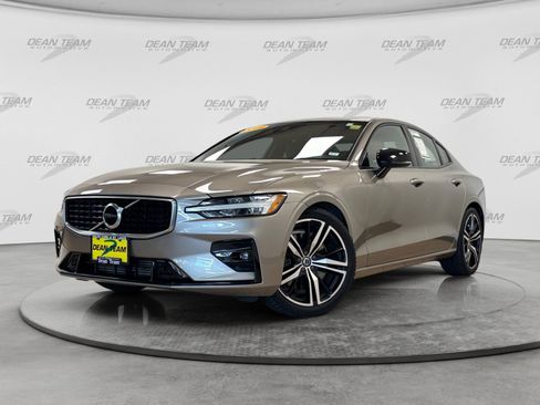 Used 2019 Volvo S60 T6 R-Design AWD/4WD image 3