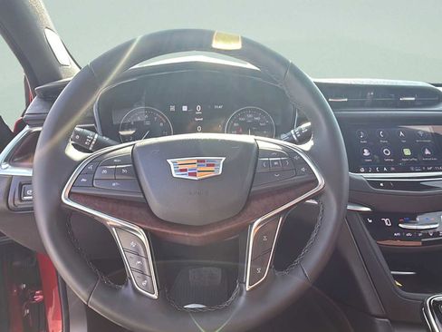 Used 2025 Cadillac XT5 Premium Luxury w/ Technology Package image 24