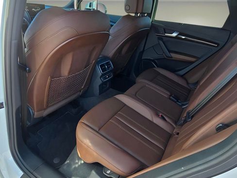 Used 2018 Audi Q5 Prestige w/ Prestige Package image 15