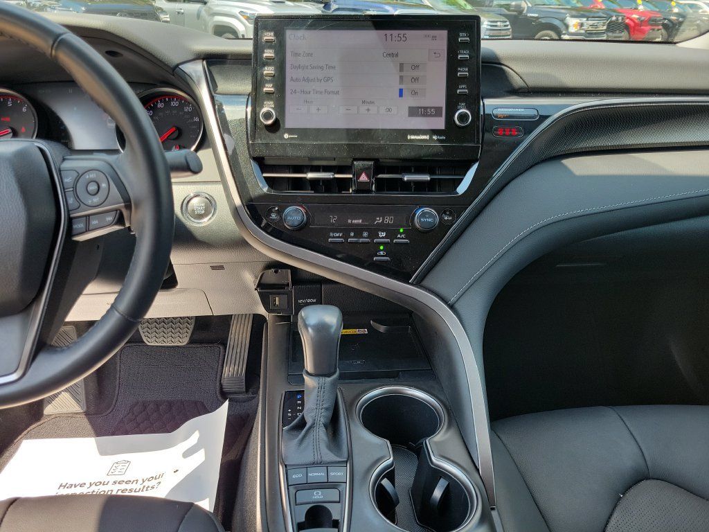 Used 2023 Toyota Camry XSE FWD image 17