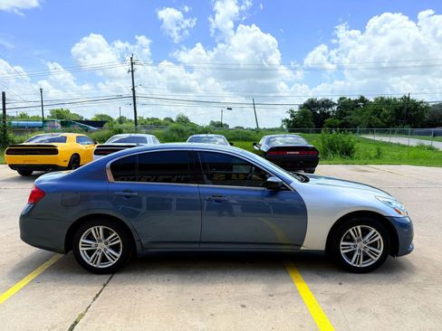 Used 2010 INFINITI G37 Journey w/ Premium Pkg image 5