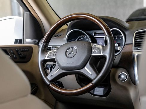Used 2015 Mercedes-Benz ML 350 2WD w/ Premium 1 Package image 13