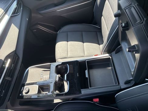 Used 2025 Buick Enclave Preferred image 26