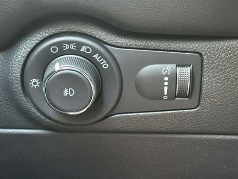 Used 2021 Dodge Durango R/T AWD/4WD image 30