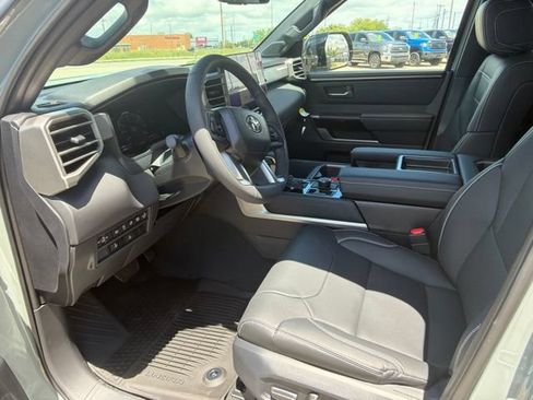 New 2026 Toyota Tundra Limited AWD/4WD image 10