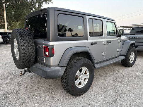 Used 2018 Jeep Wrangler Unlimited Sport S AWD/4WD image 8