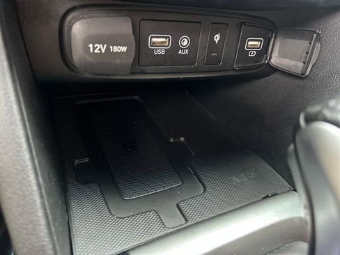 Used 2020 Hyundai Veloster 2.0 Premium image 22