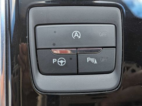 Used 2019 Ford Edge ST w/ Equipment Group 401A AWD/4WD image 25