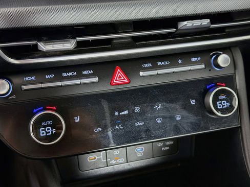 Used 2025 Hyundai Sonata SEL FWD image 24