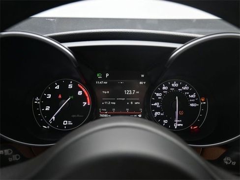Used 2019 Alfa Romeo Giulia image 10