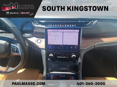 Used 2023 Jeep Grand Cherokee Summit w/ Luxury Tech Group V AWD/4WD image 17