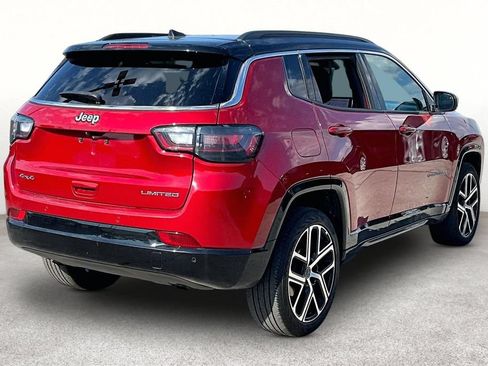 Used 2025 Jeep Compass Limited w/ Elite Group AWD/4WD image 2