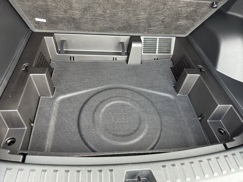 New 2026 GMC Terrain AT4 w/ Technology Package II AWD/4WD image 12