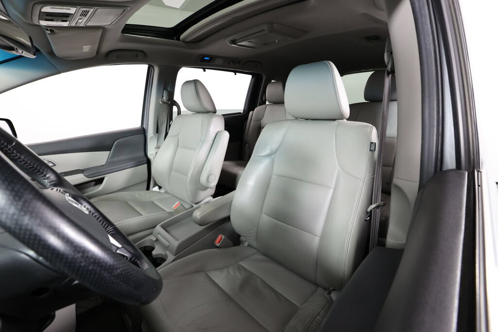 Used 2011 Honda Odyssey EX-L image 11