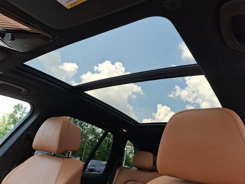 Used 2019 BMW X5 xDrive40i w/ Luxury Seating Package AWD/4WD image 11