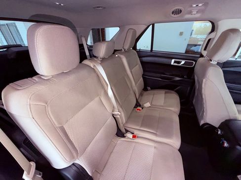 Used 2022 Ford Explorer 4WD image 11
