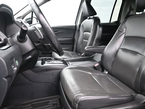 Used 2020 Honda Ridgeline RTL-E image 11