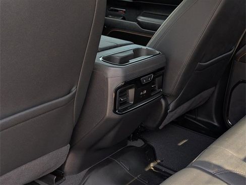 Used 2024 GMC Sierra 1500 AT4 w/ Technology Package image 26