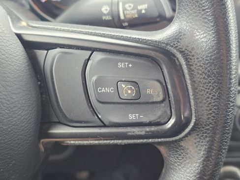 Used 2020 Jeep Wrangler Sport AWD/4WD image 28
