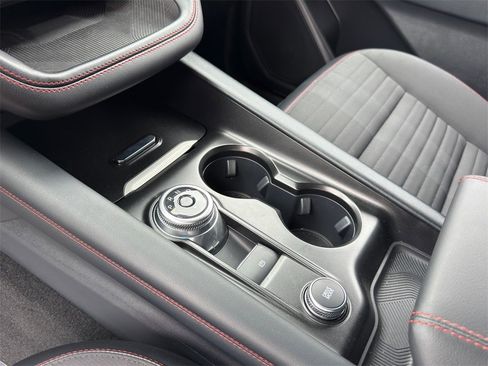 Used 2025 Ford Explorer ST-Line w/ ST-Line Street Pack image 18