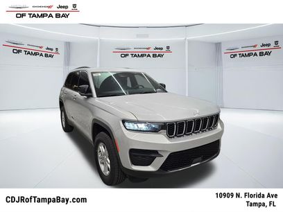 New 2025 Jeep Grand Cherokee Laredo w/ Luxury Tech Group I
