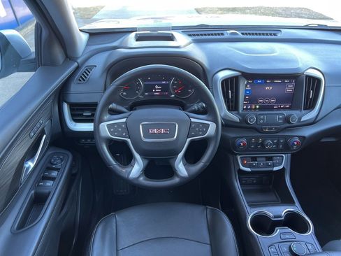 Used 2022 GMC Terrain SLT w/ Tech Package image 21