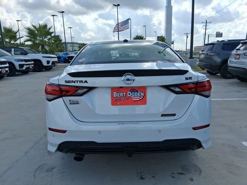 Used 2023 Nissan Sentra SR w/ Midnight Edition Package FWD image 6