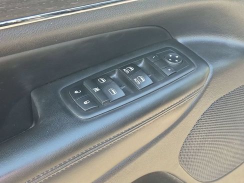 Used 2018 Jeep Grand Cherokee Limited w/ Luxury Group II AWD/4WD image 13