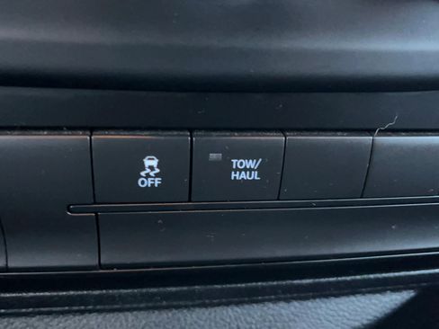 Used 2018 RAM 1500 Express w/ Express Value Package image 30