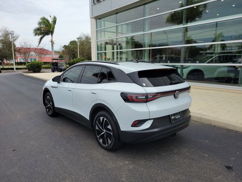 Used 2022 Volkswagen ID.4 Pro S image 6