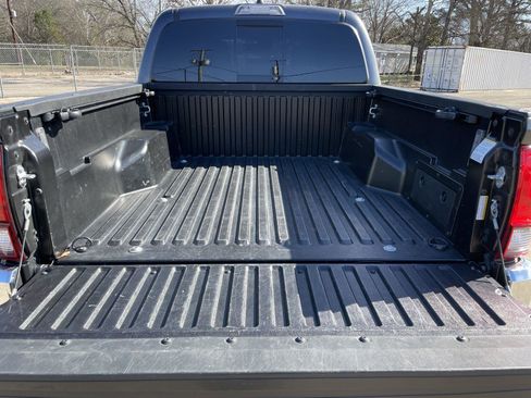 Used 2021 Toyota Tacoma SR5 image 33