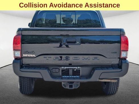 Certified 2023 Toyota Tacoma SR5 AWD/4WD image 7